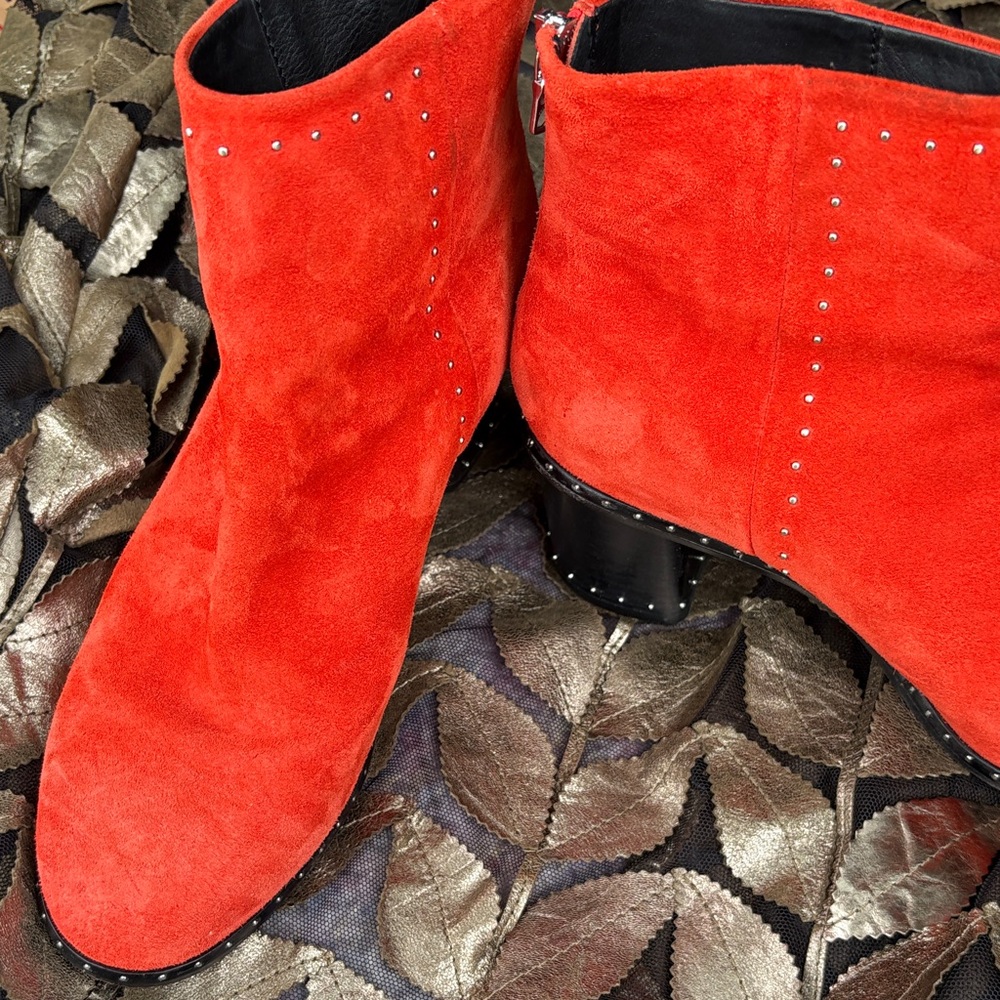 Rag. N Bone  Red Suede rag n bone Willow Ankle Booties. Back zip
